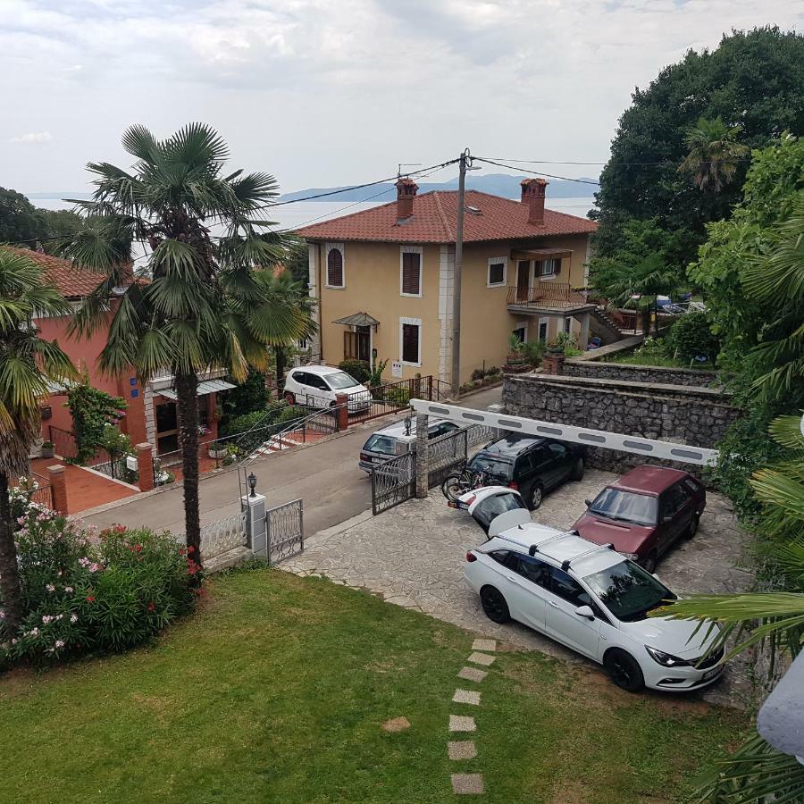 Villa Niki Rezine Lovran Exterior foto